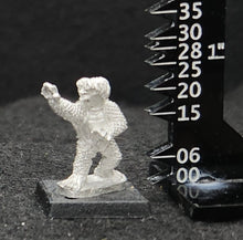 Load image into Gallery viewer, 53-0866: Kappa, Attacking, Right Arm Forward