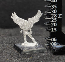 Load image into Gallery viewer, 50-0787: Wind Lord Hero, Female, Unarmored