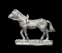 Load image into Gallery viewer, 48-0384: Colonial Horse, with Pistols