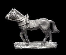 Load image into Gallery viewer, 48-0384: Colonial Horse, with Pistols