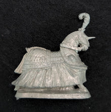 Load image into Gallery viewer, 48-0510: Heavy Elven Warhorse - Plate, Caparison, and Plume
