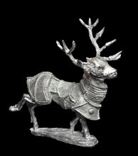 Load image into Gallery viewer, 48-0638: Great Stag, Armored, Right Leg Forward
