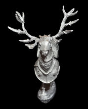 Load image into Gallery viewer, 48-0638: Great Stag, Armored, Right Leg Forward
