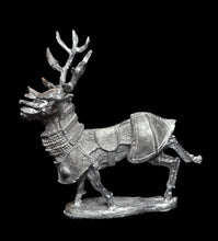 Load image into Gallery viewer, 48-0638: Great Stag, Armored, Right Leg Forward