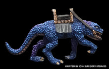 Load image into Gallery viewer, 48-0686: Lizard Mount, Heavy Scales, Advancing Right