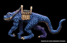 Load image into Gallery viewer, 48-0687: Lizard Mount, Heavy Scales, Advancing Left