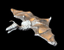 Load image into Gallery viewer, 48-0774: Mechanical Pteradactyl with Harness