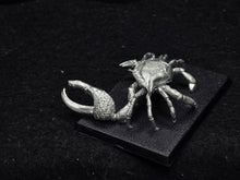 Load image into Gallery viewer, 48-0862: Titanic Crab
