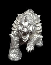 Load image into Gallery viewer, 48-0878: Titanic Bear, Plate Armor, LF Raised, Open Mouth