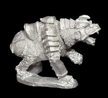 Load image into Gallery viewer, 48-0878: Titanic Bear, Plate Armor, LF Raised, Open Mouth