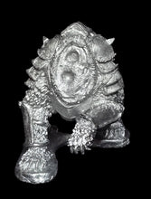 Load image into Gallery viewer, 48-0878: Titanic Bear, Plate Armor, LF Raised, Open Mouth