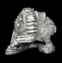 Load image into Gallery viewer, 48-0878: Titanic Bear, Plate Armor, LF Raised, Open Mouth