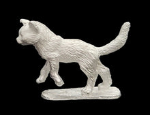 Load image into Gallery viewer, 48-0892:  Giant Kitten, Leaping