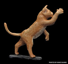 Load image into Gallery viewer, 48-0894: Giant Cat, Attacking