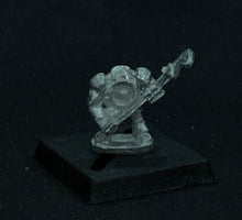 Load image into Gallery viewer, 49-0511:  Familiar - Clockwork Engineer