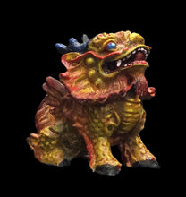 Load image into Gallery viewer, 49-9105: Lion Statue