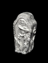 Load image into Gallery viewer, 49-9431: Spiked Coffin