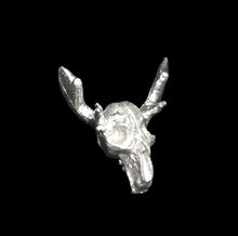 Load image into Gallery viewer, 49-9669: Horned Skull