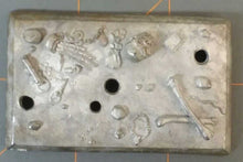 Load image into Gallery viewer, 49-9962: Battlefield with Skeletal Remains and Gear (2 sockets)