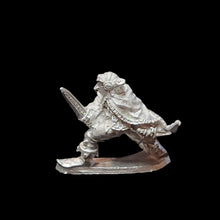 Load image into Gallery viewer, 50-0029: Elf Ranger, Sword Forward, Dagger Back