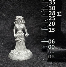 Load image into Gallery viewer, 50-0095: Elf Princess with Potion