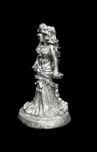 Load image into Gallery viewer, 50-0095: Elf Princess with Potion