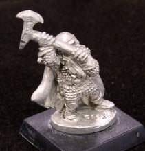 Load image into Gallery viewer, 50-0101: Dwarf Great Axe, Scalemail, with Cape