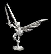 Load image into Gallery viewer, 50-0527: Fairy Warrior with Round Shield, Weapon Options
