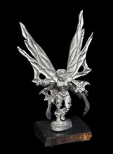 Load image into Gallery viewer, 50-0528: Fairy Warrior with Heater Shield, Weapon Options