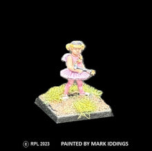 Load image into Gallery viewer, 50-0576: Changeling Infantry VI, Weapon At Ready Facing Right, Pigtails