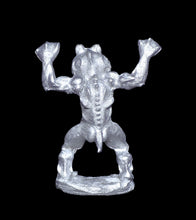 Load image into Gallery viewer, 50-0687: Amphibian Warlord, Attacking