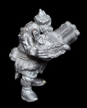 Load image into Gallery viewer, 50-0869: Giant Ogre Mercenary with Volley Gun, At Ready