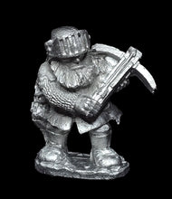 Load image into Gallery viewer, 50-2432: Dwarf Crossbowman in Reserve