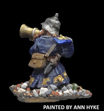 Load image into Gallery viewer, 50-2441: Dwarf Hand Gunner, Aiming