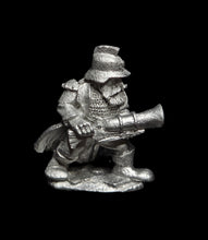 Load image into Gallery viewer, 50-2442: Dwarf Hand Gunner, At Ready