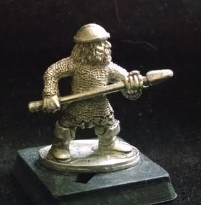 50-2927:  Armored Gnome with Spear Forward