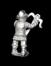 Load image into Gallery viewer, 50-2945: Armored Gnome Crossbowman
