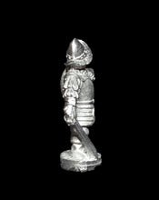 Load image into Gallery viewer, 50-2981: Gnome Warlord, Fully Armored, with Sword and Shield