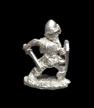 Load image into Gallery viewer, 50-2982: Gnome Hero with Sword and Shield