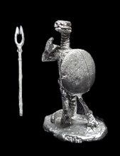 Load image into Gallery viewer, 50-6505: Reptiliad Skirmisher, In Reserve, Smooth Round Shield