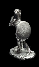 Load image into Gallery viewer, 50-6505: Reptiliad Skirmisher, In Reserve, Smooth Round Shield