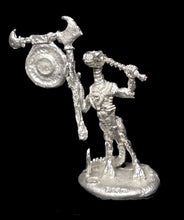 Load image into Gallery viewer, 50-6513: Reptiliad Musician with Gong