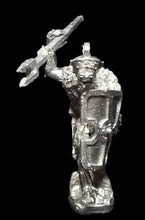 Load image into Gallery viewer, 50-6532: Reptiliad Heavy Infantry, Weapon Raised, Scutum Shield