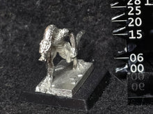 Load image into Gallery viewer, 50-6568: Reptiliad Crewman, Advancing