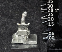 Load image into Gallery viewer, 50-6595: Reptiliad Sorcerer, Seated