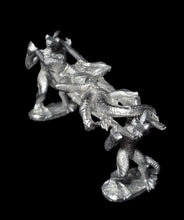 Load image into Gallery viewer, 50-6688 50-6599: Gilla Worms Carrying Reptiliad on Stretcher