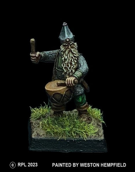 50-9277:  Dwarf Musician with Drum
