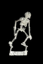 Load image into Gallery viewer, 51-0282: Skeleton Guardsman, with Dagger