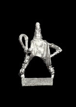 Load image into Gallery viewer, 51-0620: Chaos Acolyte Cavalry, with Whip, Hooded