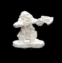 Load image into Gallery viewer, 51-1425: Goblin Raider Crossbowman, Aiming
